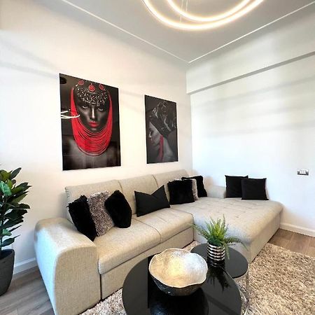 Sky View - Luxury Apartament - Sanador Victoriei Бухарест Экстерьер фото