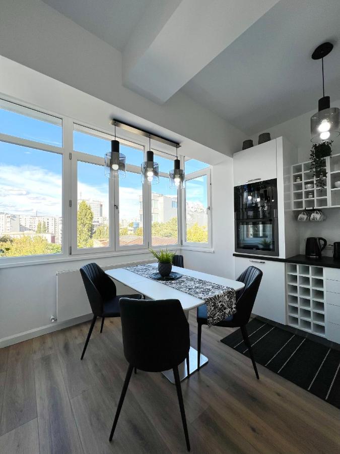 Sky View - Luxury Apartament - Sanador Victoriei Бухарест Экстерьер фото
