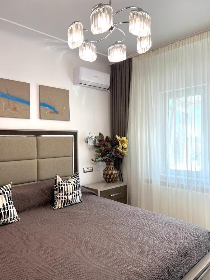 Sky View - Luxury Apartament - Sanador Victoriei Бухарест Экстерьер фото